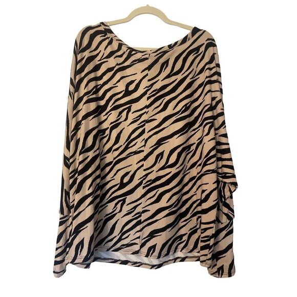 Adora ZEBRA PRINT BOAT NECK TOP - Picture 3 of 5